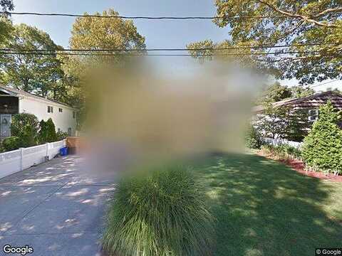 Martin, BABYLON, NY 11702