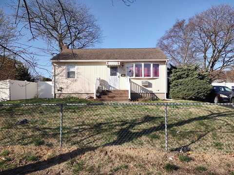 Putnam, LINDENHURST, NY 11757