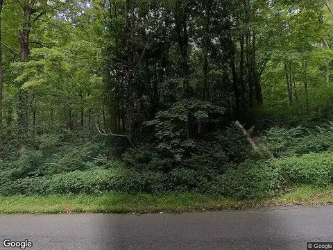 No Street Given, Woodbury, CT 06798