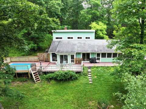 6605 Jeff, Athens, OH 45701