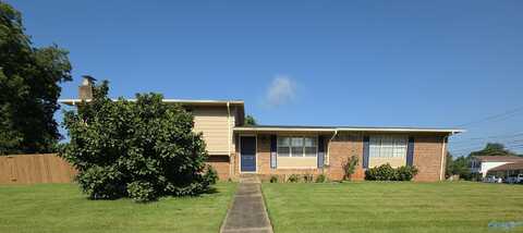 7711 Logan Drive SW, Huntsville, AL 35802