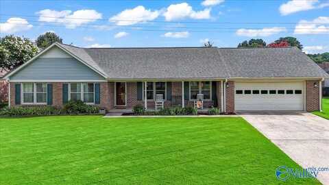2216 Carleton Drive SW, Decatur, AL 35603