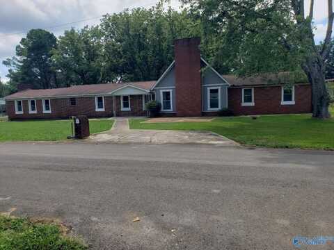 116 Yarbrough Avenue, Moulton, AL 35650