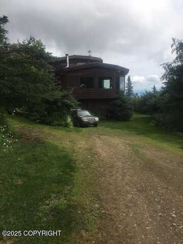 396 Nordstrasse Road, Fairbanks, AK 99709