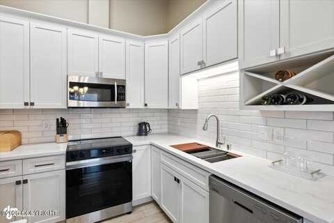 2608 Lauren Creek Loop, Anchorage, AK 99507