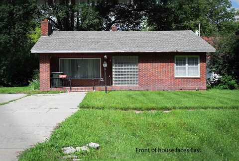 326 2nd St, Meadow Grove, NE 68752