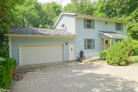 10591 Rolling Hills Drive, Burlington, IA 52601