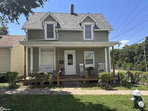 201 S 9Th Street, Burlington, IA 52601