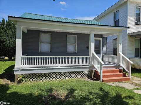 402 S Central Avenue, Burlington, IA 52601