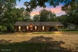 1274 Baker, Batesville, MS 38606