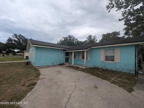 8202 OLD ENGLISH Drive, Jacksonville, FL 32244