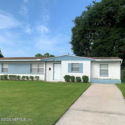 5780 CEDAR FOREST Drive E, Jacksonville, FL 32210