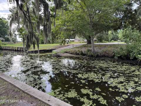 109 RETREAT Lane, Palatka, FL 32177