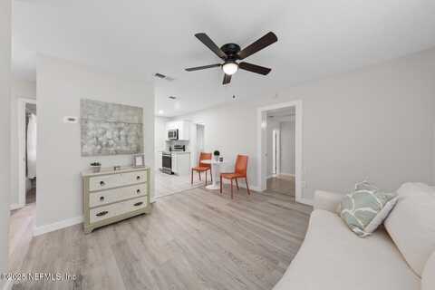 5325 WOODCREST Road, Jacksonville, FL 32205