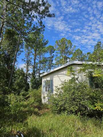 10055 EBERT Avenue, Hastings, FL 32145