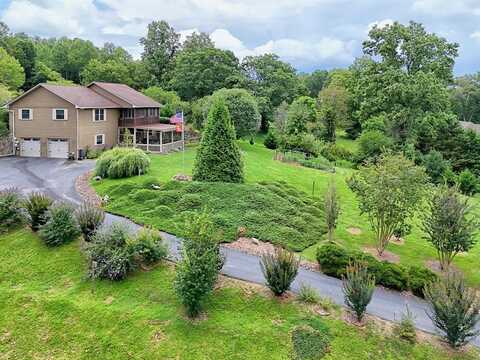 50 Chatuge Shores Overlook, Hayesville, NC 28904