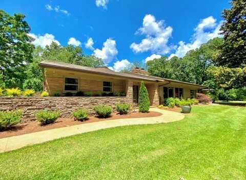 2430 Lawndale, Tupelo, MS 38801
