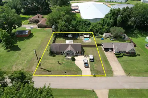 1000 Rolling Hills Dr., New Albany, MS 38652