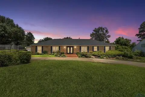 1800 Huntington St., Longview, TX 75601