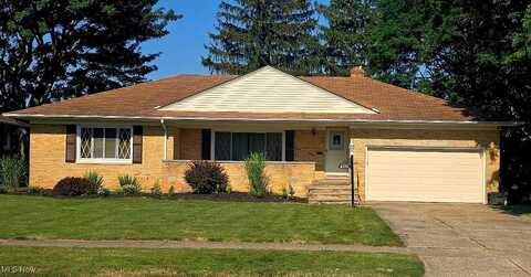 6370 Manchester Road, Parma, OH 44129