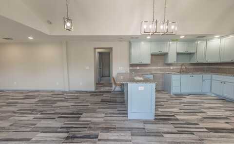 221 W 3rd Street, Idalou, TX 79329