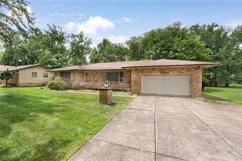 16496 Park Lane Drive, Strongsville, OH 44136