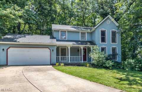 2756 Hartwood Circle, Stow, OH 44224