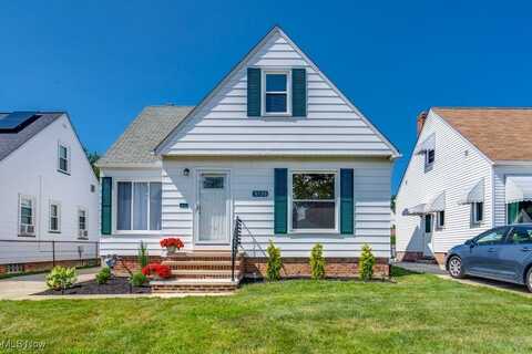 8320 Kenton Avenue, Parma, OH 44129