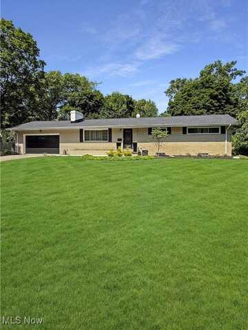 3124 Harriett Road, Silver Lake, OH 44224