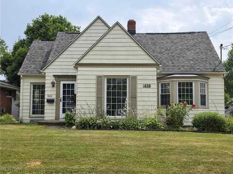 1820 Falls Avenue, Cuyahoga Falls, OH 44223