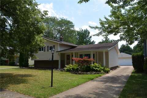 11277 Lafayette Drive, Parma Heights, OH 44130