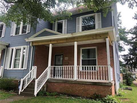 942 Locust Avenue, Zanesville, OH 43701