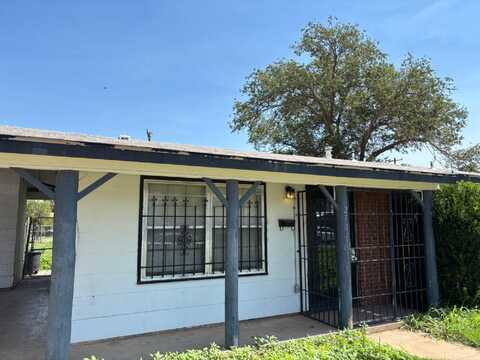 2707 E 9th Street, Lubbock, TX 79403