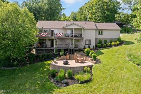 1740 W Buckhorn Drive, Millersburg, OH 44654