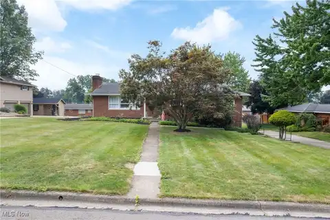 411 Sheri Avenue NE, Massillon, OH 44646