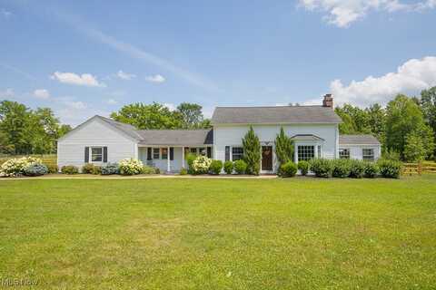 14149 Caves Road, Novelty, OH 44072