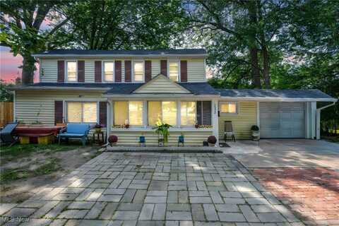 1552 E 254th Street, Euclid, OH 44117