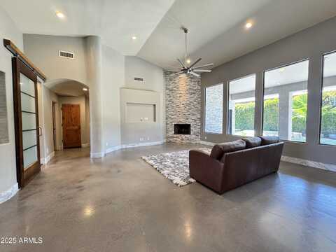8209 W Villa Chula Lane, Peoria, AZ 85383