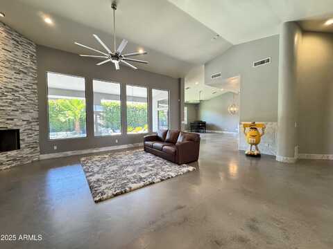 8209 W Villa Chula Lane, Peoria, AZ 85383