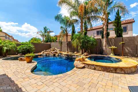17630 W STATLER Drive, Surprise, AZ 85388