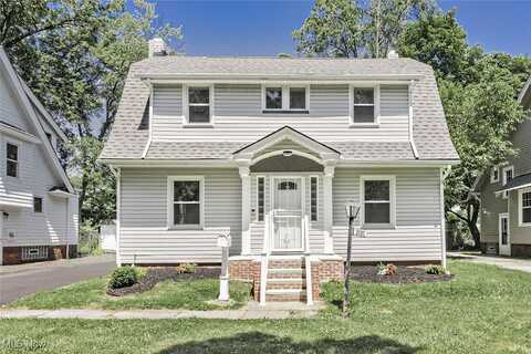 3181 Sycamore Road, Cleveland Heights, OH 44118