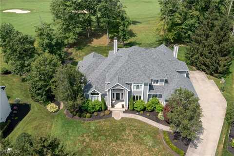 375 Glengarry Drive, Aurora, OH 44202
