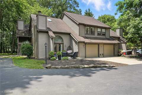 1293 Redtail Hawk Drive unit: 4, Boardman, OH 44512