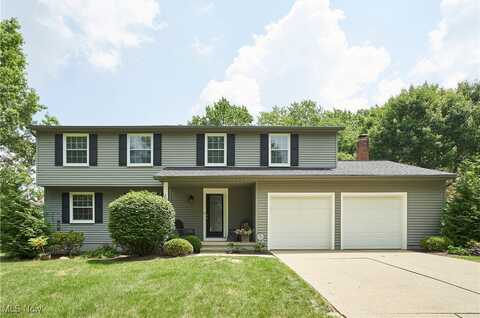 1085 Salton Drive, Akron, OH 44333