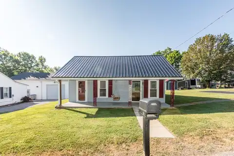 152 Calvert Street, Stamping Ground, KY 40379