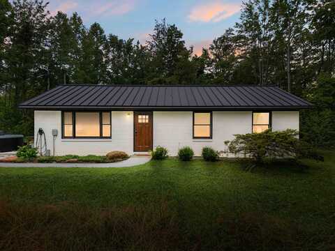 2536 Tarr Ridge Road, Frenchburg, KY 40322