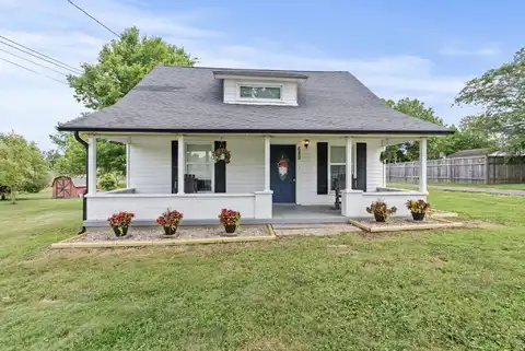 689 Mooreland Avenue, Harrodsburg, KY 40330
