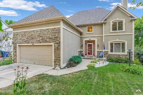 1120 Oak Tree Drive, Lawrence, KS 66049