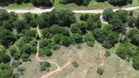 121 Merry Circle Dr, Medicine Park, OK 73557