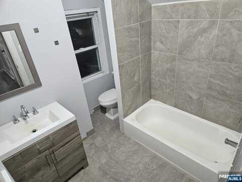 467 Park Avenue, East Orange, NJ 07017